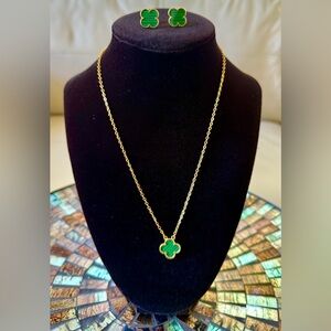 Elegant Gold plated Green Clover Necklace and earrings set.